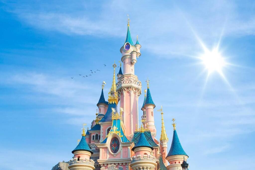 The Art Of Disney Chessy ภายนอก รูปภาพ